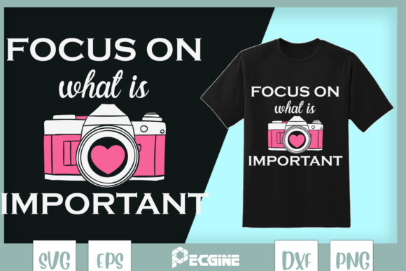Photographer Focus on What is Important